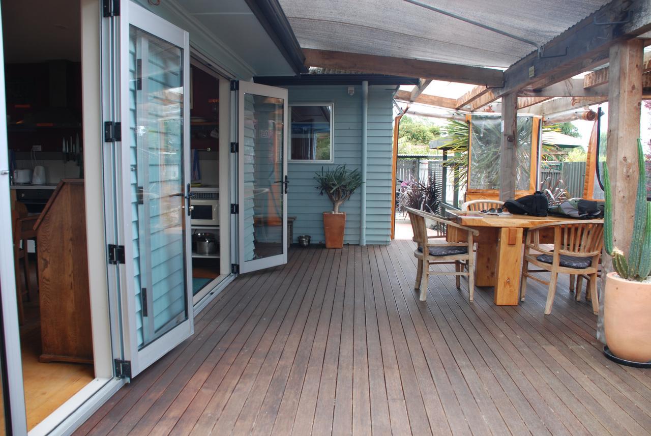 Riverstone Lodge Turangi Zewnętrze zdjęcie A deck